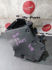 Корпус воздушного фильтра AUDI S4 8K 1 ракурс
