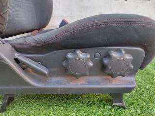 Сиденье правое переднее SUBARU FORESTER SF5 EJ201 4 ракурс