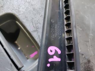 Молдинг лобового стекла правый HONDA FIT GP6 73152-T5A 3 ракурс