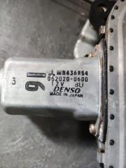 Стеклоподъемник правый передний MITSUBISHI PAJERO V68W MR436854 2 ракурс