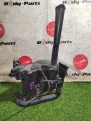 Бачок омывателя передний TOYOTA CROWN JZS173 1JZGE 060851023, 8277530020, 8533010290 1 ракурс Бачок омывателя передний TOYOTA CROWN JZS173 1JZGE 060851023, 8277530020, 8533010290 1 ракурс