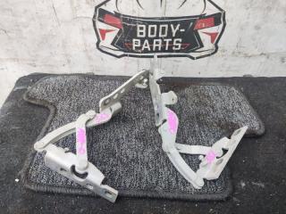 Петля капота BMW 6 series E63 7 064 159 2 ракурс