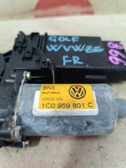 Стеклоподъемник правый передний VOLKSWAGEN GOLF 1J 1C0959802C 2 ракурс