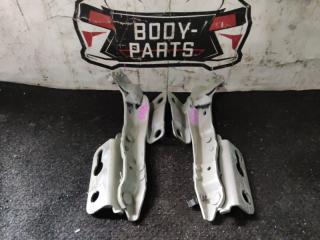 Петля капота VOLVO V40 MV48 31385071 2 ракурс Петля капота VOLVO V40 MV48 31385071 2 ракурс