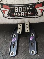 Петля капота AUDI A4 8E 8E0 823 301 E 1 ракурс