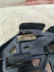 Крепление бампера левое переднее VOLKSWAGEN POLO 9N 6Q080783A 3 ракурс