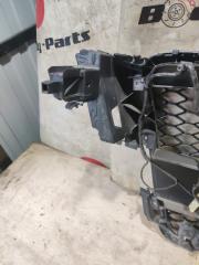 Решетка радиатора AUDI A5 8T 8T0 853 692 5 ракурс