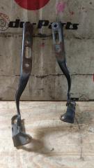 Петля капота HONDA FIT GD2 L13A 2 ракурс Петля капота HONDA FIT GD2 L13A 2 ракурс