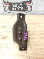 Подушка двигателя правая SUBARU IMPREZA GG2 EJ152 41022FA000 3 ракурс