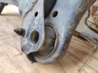 Балка под двс передняя TOYOTA CARINA AT211 7A 4 ракурс Балка под двс передняя TOYOTA CARINA AT211 7A 4 ракурс