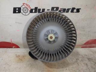 Мотор печки передний TOYOTA NOAH ZRR75 3ZRFE 3 ракурс Мотор печки передний TOYOTA NOAH ZRR75 3ZRFE 3 ракурс
