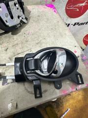 Ручка двери левая передняя NISSAN JUKE YF15 4 ракурс Ручка двери левая передняя NISSAN JUKE YF15 4 ракурс