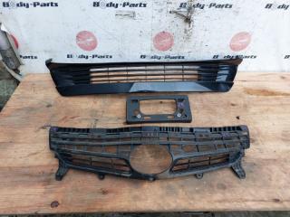 Решетка бамперная передняя TOYOTA PRIUS ZVW30 53111-47040 1 ракурс