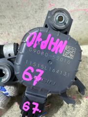 Помпа TOYOTA aqua nhp10 G9040-52010 4 ракурс