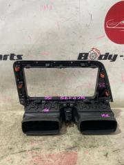Консоль магнитофона TOYOTA SIENTA NCP175 3 ракурс