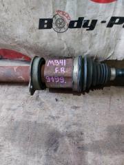 Привод правый передний VOLVO V40 MB41 B4164T 3 ракурс Привод правый передний VOLVO V40 MB41 B4164T 3 ракурс