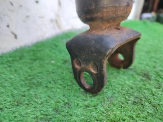 Амортизатор правый задний NISSAN FUGA PNY50 VQ35 56210EG30A 3 ракурс