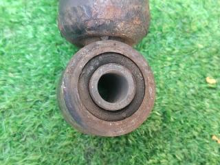 Амортизатор правый задний NISSAN DATSUN RMD22 QD32 561103S560 4 ракурс