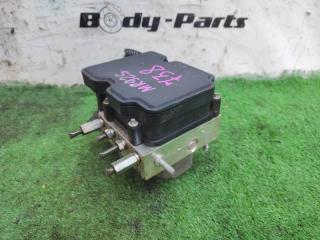 Блок abs передний SUZUKI HUSTLER MR92S R06D 5611059SS 2 ракурс