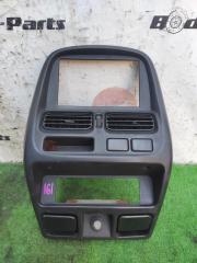 Консоль магнитофона передняя NISSAN DATSUN RMD22 QD32 68260VJ200 1 ракурс