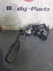 Педаль газа TOYOTA ALPHARD MNH15 1MZ 3 ракурс