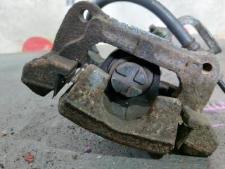Суппорт правый задний HONDA FIT GE8 L15A 3 ракурс