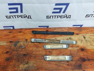 Порожек пластиковый MAZDA AXELA BK5P 2 ракурс