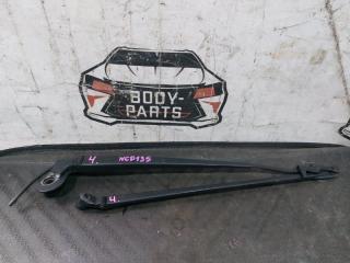 Дворник передний TOYOTA VITZ NCP130 1 ракурс