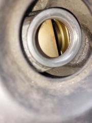Двигатель TOYOTA COROLLA FIELDER NZE144 1NZ 2 ракурс Двигатель TOYOTA COROLLA FIELDER NZE144 1NZ 2 ракурс