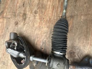 Рулевая рейка TOYOTA VITZ NCP130 3 ракурс Рулевая рейка TOYOTA VITZ NCP130 3 ракурс