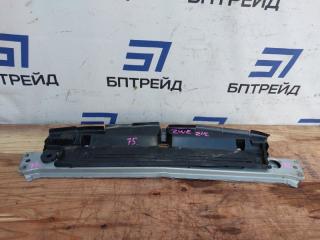 Планка телевизора TOYOTA COROLLA ZWE215 2 ракурс