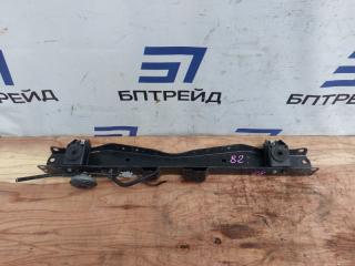 Планка телевизора NISSAN SERENA GNC27 3 ракурс