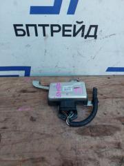 Электронный блок TOYOTA HARRIER ZSU65 3ZR-FAE G92C0-48040 1 ракурс