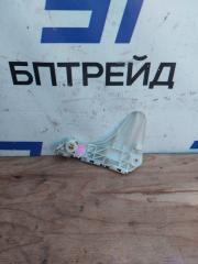 Крепление бампера правое переднее TOYOTA RACTIS NCP100 52535-52080 2 ракурс