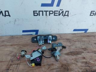 Ручка задней двери SUBARU FORESTER SF5 2 ракурс