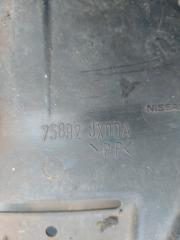 Защита бампера передняя NISSAN NV200 VM20 75892-JX00A 2 ракурс