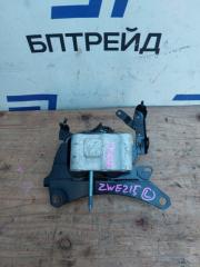 Подушка двигателя левая TOYOTA COROLLA ZWE215 2ZR-FXE 1 ракурс