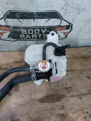 Бачок расширительный TOYOTA COROLLA ZWE215 2ZR-FXE 2 ракурс