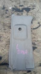 Консоль задний левый Toyota Dyna 2003