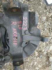 Поворотный кулак передний правый Isuzu Elf 2000