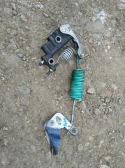 Регулятор давления тормозов Mazda Titan 1999