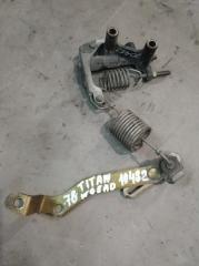 Регулятор давления тормозов Mazda Titan 2000