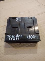Подстаканник Toyota ToyoAce 1995