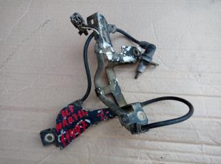 Датчик ABS передний левый Isuzu Elf