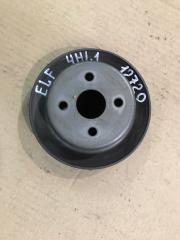 Шкив помпы Isuzu Elf Б/У Шкив помпы Isuzu Elf
