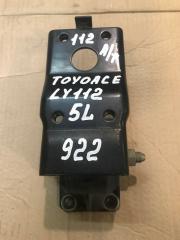 Подушка кпп Toyota ToyoAce 2000