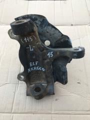 Поворотный кулак передний левый Isuzu Elf 1993