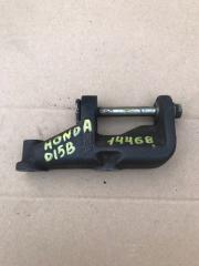 Крепление генератора Honda Civic 2002год