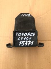 Отбойник моста задний Toyota ToyoAce 1998