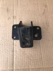 Крепление двигателя левое Nissan Atlas 2003